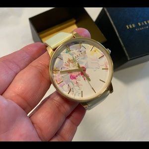 TED BAKER watch in pistachio green and 1.5" face.